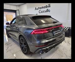 AUDI Q8 SQ8 TDI quattro tiptronic