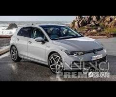 Disponibili Volkswagen Golf 8 2020 ricambi c2429