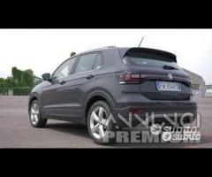Disponibili Volkswagen T-Cross 2020 ricambi c2418