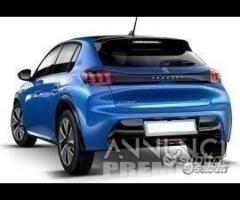Peugeot 208 2020 come ricambi c2173