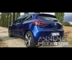 Ricambi disponibili per Renault Clio 2020 c2478