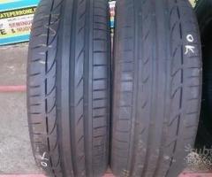 Coppia di pneumatici usati 235 45 19 bridgestone