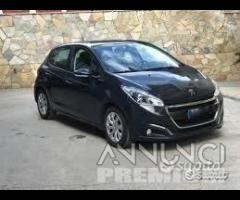 Ricambi per Peugeot 208 2016 c2306