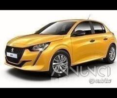 Abbiamo ricambi per peugeot 208 2021