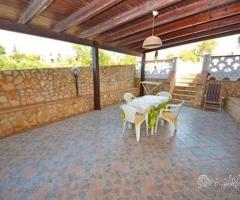 Appartamento con tettoia