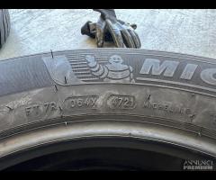 4 Gomme 205/60 R16 Michelin 4 Stagioni 85% residui