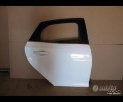 FORD FOCUS BERLINA PORTA SPORTELLO PORTIERA DX