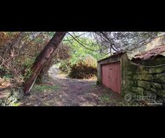 Casale panoramico con terreno a Montargano