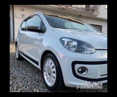 Volkswagen UP 1.0 benzina NEOPATENTATI GARANZIA 12 - 9
