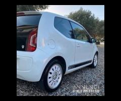 Volkswagen UP 1.0 benzina NEOPATENTATI GARANZIA 12 - 11