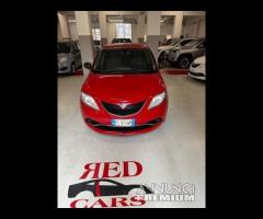 Lancia Ypsilon 1.2 69 CV 5 porte Silver