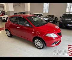 Lancia Ypsilon 1.2 69 CV 5 porte Silver