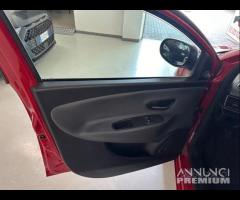 Lancia Ypsilon 1.2 69 CV 5 porte Silver - 8