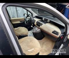 Lancia Phedra 2.0 MJT 136 CV Platino - 14