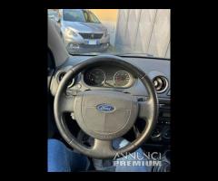 Ford Fiesta 1.2 16V 3p. Zetec - 13