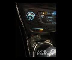 Ford B-Max 1.6 TDCi 95 CV Titanium - 18