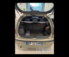 Alfa Romeo 147 2.0i 16V T.S. cat Selespeed 3p. Dis - 15