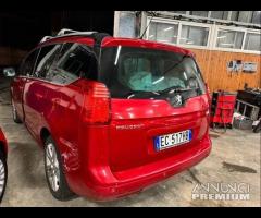 Peugeot 5008 1.6 HDi 110CV Féline - 6