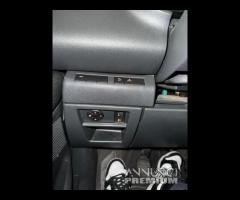 Peugeot 5008 1.6 HDi 110CV Féline - 16