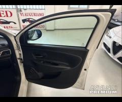 Lancia Ypsilon 1.2 69 CV 5 porte Gold - 15