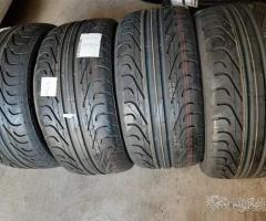 275 30 20 nitto nr 555 g2 97y, e 235 35 20 nuove
