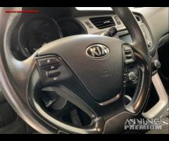 KIA cee'd 2ª 1.4 CRDI 90 CV CONDIZIONI ECCELLENTI - 16
