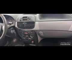 Punto Sporting 1.9 jtd full optional iscritta ASI - 12