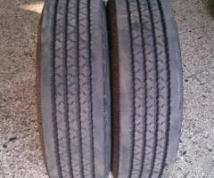 Coppia di pneumatici usati 235 75 17.5 good year r