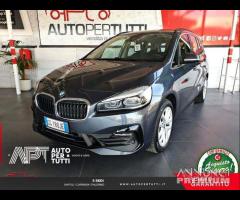 BMW Serie 2 Gran Tourer 220d Business 7p.ti auto - 25