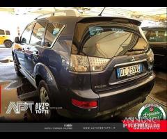 Mitsubishi Outlander 2.0 di-d Instyle 7p.ti dpf