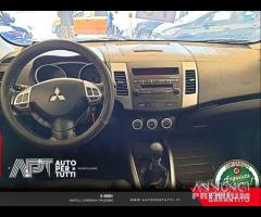 Mitsubishi Outlander 2.0 di-d Instyle 7p.ti dpf - 10