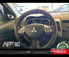 Mitsubishi Outlander 2.0 di-d Instyle 7p.ti dpf - 13