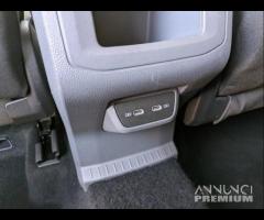 VOLKSWAGEN T-Cross - 2021 - 10