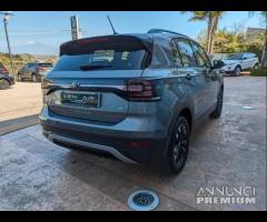 VOLKSWAGEN T-Cross - 2021 - 12