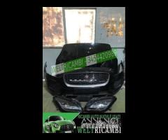 Musata completa jaguar e-pace pari al nuovo