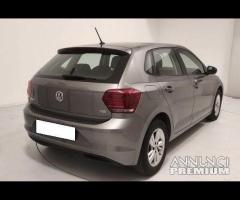 Volkswagen polo anno 2018 per ricambi - 2