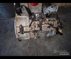 Cambio Manuale Per Nissan Trade 3.0 TD BD30