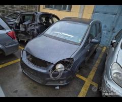 Opel Zafira B 2009 Demolita - Per Ricambi