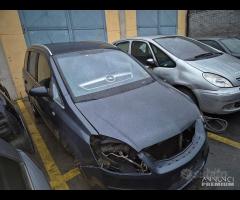 Opel Zafira B 2009 Demolita - Per Ricambi