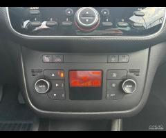 Fiat Punto 1.3 MJT II S&S 95 CV 5 porte Street - 15