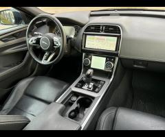 Jaguar XE 2.0 D 180 CV aut. R-Dynamic HSE - 9
