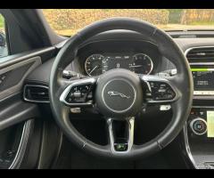 Jaguar XE 2.0 D 180 CV aut. R-Dynamic HSE - 17