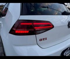 Volkswagen Golf GTI Golf GTI Performance 2.0 245 C - 8