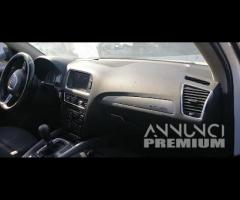 Ricambi Audi Q 5 2.0 D del 2009 - 12