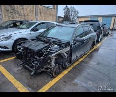 Mercedes Classe C W204 Sw Demolita - Per Ricambi