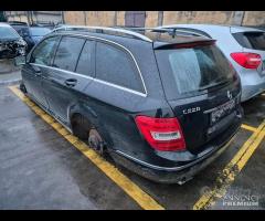 Mercedes Classe C W204 Sw Demolita - Per Ricambi