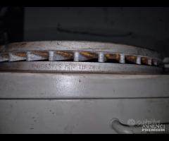 Kit Freni Anteriori 4 Pompanti Per Audi A4 - A5 B9 - 12