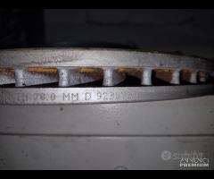 Kit Freni Anteriori 4 Pompanti Per Audi A4 - A5 B9 - 13