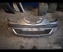 Paraurti Anteriore Per Lancia Musa 2007