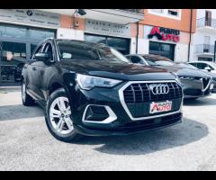 Audi Q3 35 TDI S tronic Business